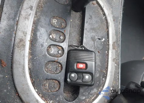 2006 Mazda Tribute I из США, поврежденный, VIN 4F2YZ02Z16KM02286